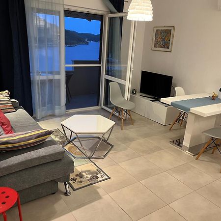 Apartments Ladesta Lastovo Eksteriør bilde