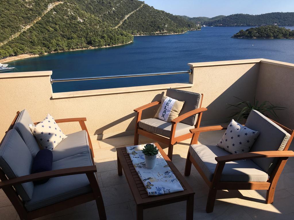 Apartments Ladesta Lastovo Eksteriør bilde