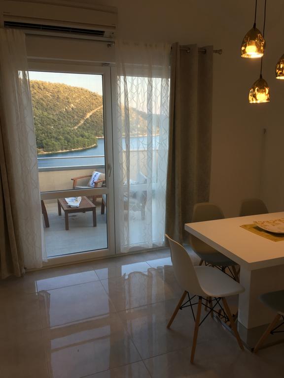 Apartments Ladesta Lastovo Eksteriør bilde