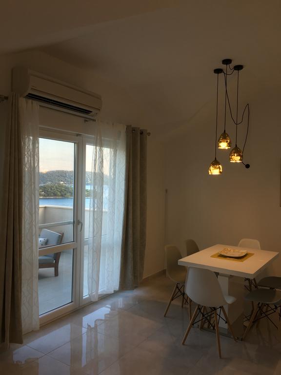 Apartments Ladesta Lastovo Eksteriør bilde